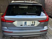 Gebraucht Volvo V60 Inscription 250 PS (183 kW) 2020 Grau Kombi