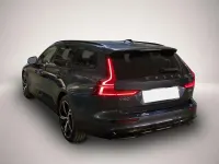 Gebraucht Volvo V60 Ultimate 197 PS (144 kW) 2024 Manufacturer Kombi