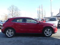 Gebraucht Mercedes GLA200 136 PS (100 kW) 2016 Rot SUV