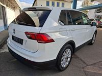 Gebraucht VW Tiguan Trendline 125 PS (91 kW) 2019 Weiß SUV