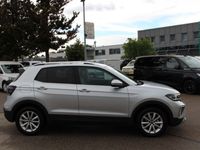 Gebraucht VW T-Cross Style 116 PS (85 kW) 2024 Reflexsilber metallic (metallic) SUV