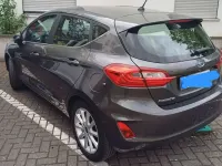 Gebraucht Ford Fiesta Titanium 101 PS (74 kW) 2018 Grau Kleinwagen