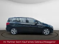 Gebraucht BMW 220 Gran Tourer Luxury Line 190 PS (139 kW) 2021 Schwarz Van / Kleinbus