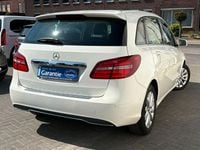 Gebraucht Mercedes B180 109 PS (80 kW) 2017 Weiß Van / Kleinbus
