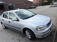 Gebraucht Opel Astra Selection 84 PS (61 kW) 2002 Silber Limousine