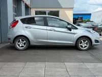 Gebraucht Ford Fiesta Titanium 75 PS (55 kW) 2014 Silber Kleinwagen