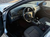 Gebraucht BMW 318 143 PS (105 kW) 2002 Silber Limousine