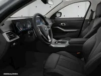 Gebraucht BMW 320 Efficient Dynamics 190 PS (139 kW) 2023 Skyscraper grau Kombi