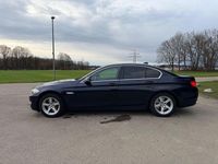 Gebraucht BMW 530 258 PS (189 kW) 2013 Blau Limousine