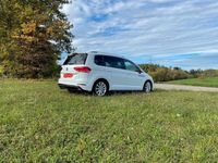 Gebraucht VW Touran Highline 150 PS (110 kW) 2017 Weiß Van / Kleinbus