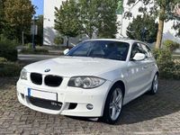 gebraucht BMW 120 i M-Paket, Schiebedach, Automatik EZ 03.2011