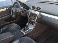 Gebraucht VW Passat Highline 140 PS (102 kW) 2013 Grau Limousine