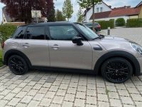 Gebraucht Mini Cooper 136 PS (100 kW) 2023 Andere farben Kleinwagen