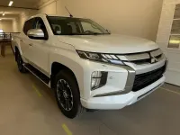 Gebraucht Mitsubishi L200 150 PS (110 kW) 2021 Perlmutt weiß (metallic) Pickup