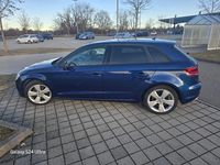 Gebraucht Audi A3 Sportback 110 PS (80 kW) 2014 Blau Kleinwagen