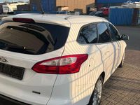 Usata Ford Focus 116 CV (85 kW) 2013 Bianco Station wagon