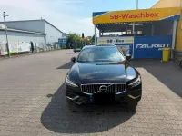Gebraucht Volvo V60 150 PS (110 kW) 2019 Schwarz Kombi