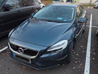 Gebraucht Volvo V40 Momentum 150 PS (110 kW) 2019 Blau Limousine