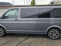 Gebraucht VW Transporter 150 PS (110 kW) 2016 Grau Van
