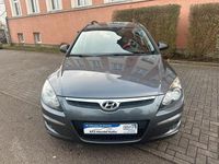 Gebraucht Hyundai i30 109 PS (80 kW) 2009 Grau Kombi