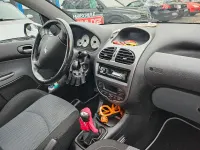 Gebraucht Peugeot 206 CC 109 PS (80 kW) 2006 Silber Cabrio