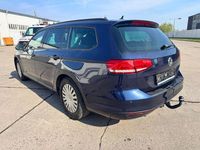 Gebraucht VW Passat 125 PS (91 kW) 2015 Blau Limousine