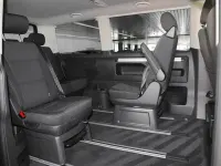 Gebraucht VW Multivan Trendline 150 PS (110 kW) 2018 Starlightbluemetallic Van / Kleinbus