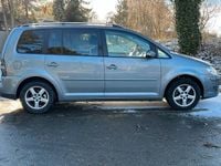 Gebraucht VW Touran 140 PS (102 kW) 2009 Blau Van / Kleinbus