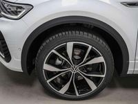 Neu VW T-Roc R-line 150 PS (110 kW) 2025 Pureweiss uni (9p) SUV