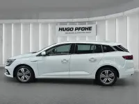 Gebraucht Renault Mégane IV Intens 140 PS (102 kW) 2021 Weiß Limousine