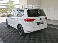 Gebraucht VW Touran Highline 150 PS (110 kW) 2021 Weiß Van / Kleinbus