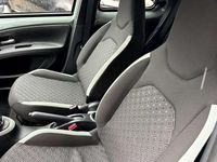 Gebraucht Toyota Aygo X Team 72 PS (52 kW) 2024 Urban khaki / night sky black SUV