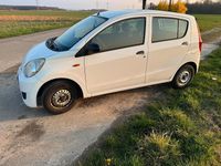 Gebraucht Daihatsu Cuore 69 PS (50 kW) 2010 Weiß Kleinwagen