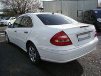 gebraucht Mercedes E280 AVANTGARDE+Lückenlos MB Scheckheft+T-Leder