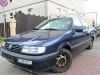 Gebraucht VW Passat 101 PS (74 kW) 1996 Blau Limousine