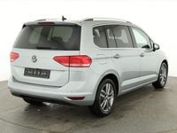 Neu VW Touran Comfortline 150 PS (110 kW) 2026 Oyster silber metallic Van / Kleinbus