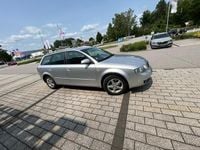 Gebraucht Audi A4 105 PS (77 kW) 2004 Grau Kleinwagen
