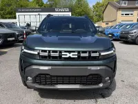 Neu Dacia Duster Journey 158 PS (116 kW) 2026 Grün SUV