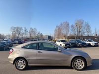 Gebraucht Mercedes C180 143 PS (105 kW) 2007 Silber Coupé