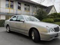 Gebraucht Mercedes E200 Classic 163 PS (119 kW) 2001 Silber Limousine