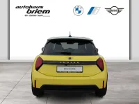 Nowe Mini Cooper S Classic 204 KM (150 kW) 2026 Żółty Hatchback
