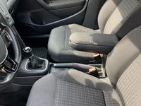 Gebraucht VW Polo Comfortline 75 PS (55 kW) 2015 Grau Kleinwagen