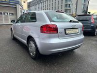 gebraucht Audi A3 1.6 TDI Attraction