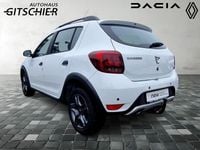 Gebraucht Dacia Sandero Celebration 90 PS (66 kW) 2017 Weiß Limousine