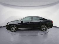 Gebraucht VW Passat R-line 150 PS (110 kW) 2018 Schwarz Limousine