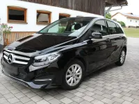 Gebraucht Mercedes B180 Style 122 PS (89 kW) 2017 Schwarz Kleinwagen