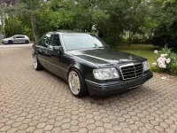 Gebraucht Mercedes E320 220 PS (161 kW) 1993 Schwarz Limousine