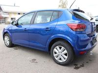 Używany Dacia Sandero Expression 91 KM (66 kW) 2024 Niebieski Sedan/Limuzyna