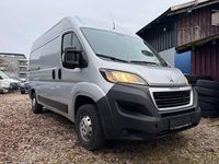 Gebraucht Peugeot Boxer 131 PS (96 kW) 2018 Lackierung aluminiumgrau Van