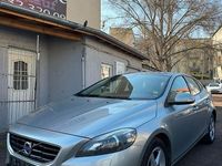 Gebraucht Volvo V40 You! 114 PS (83 kW) 2014 Silber Limousine